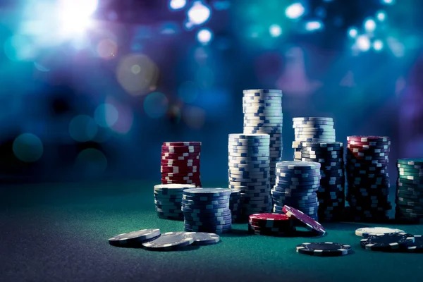 Bonus round with multiplier display during free spins